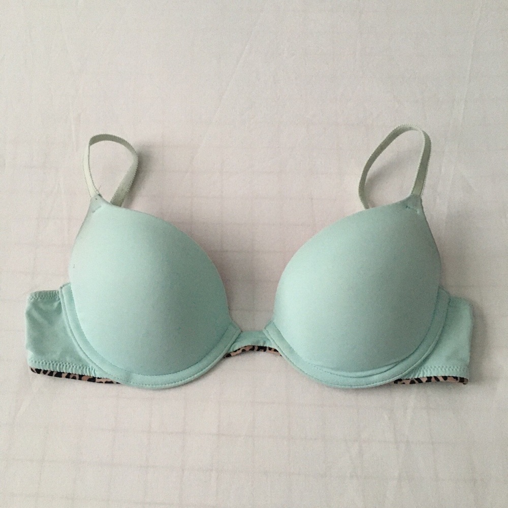 Turquoise/cheetah t-shirt bra PinkVictoriaSecret